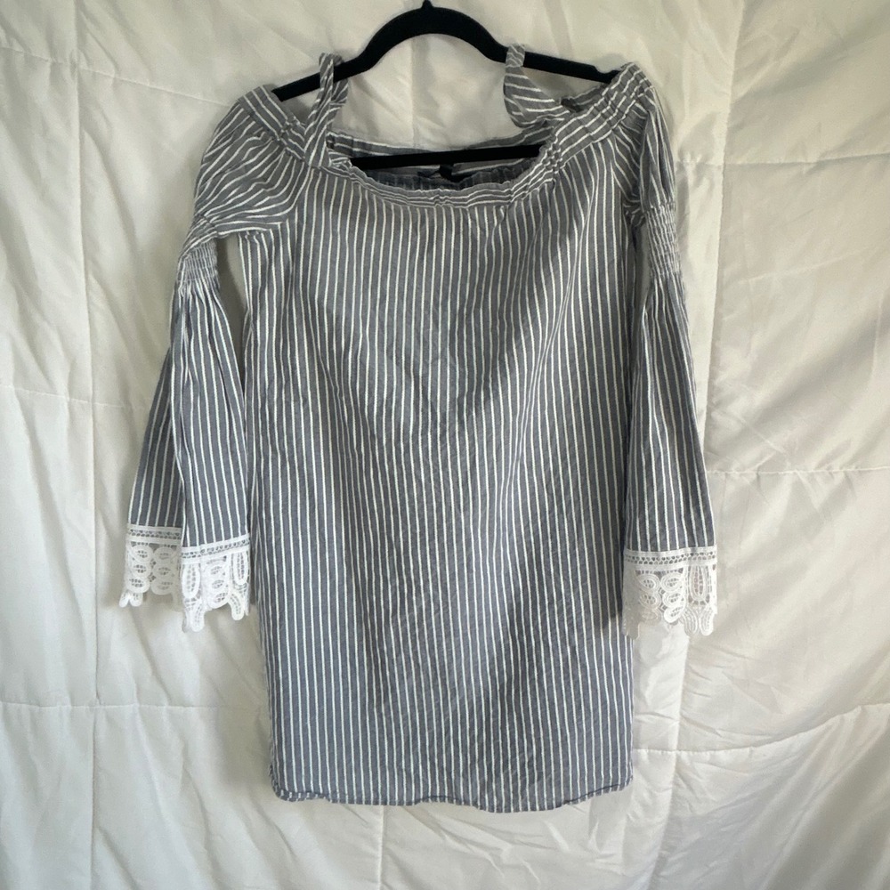 Society Girl Striped Off Shoulder Cold Shoulder Lace‎ Trim Dress Size S